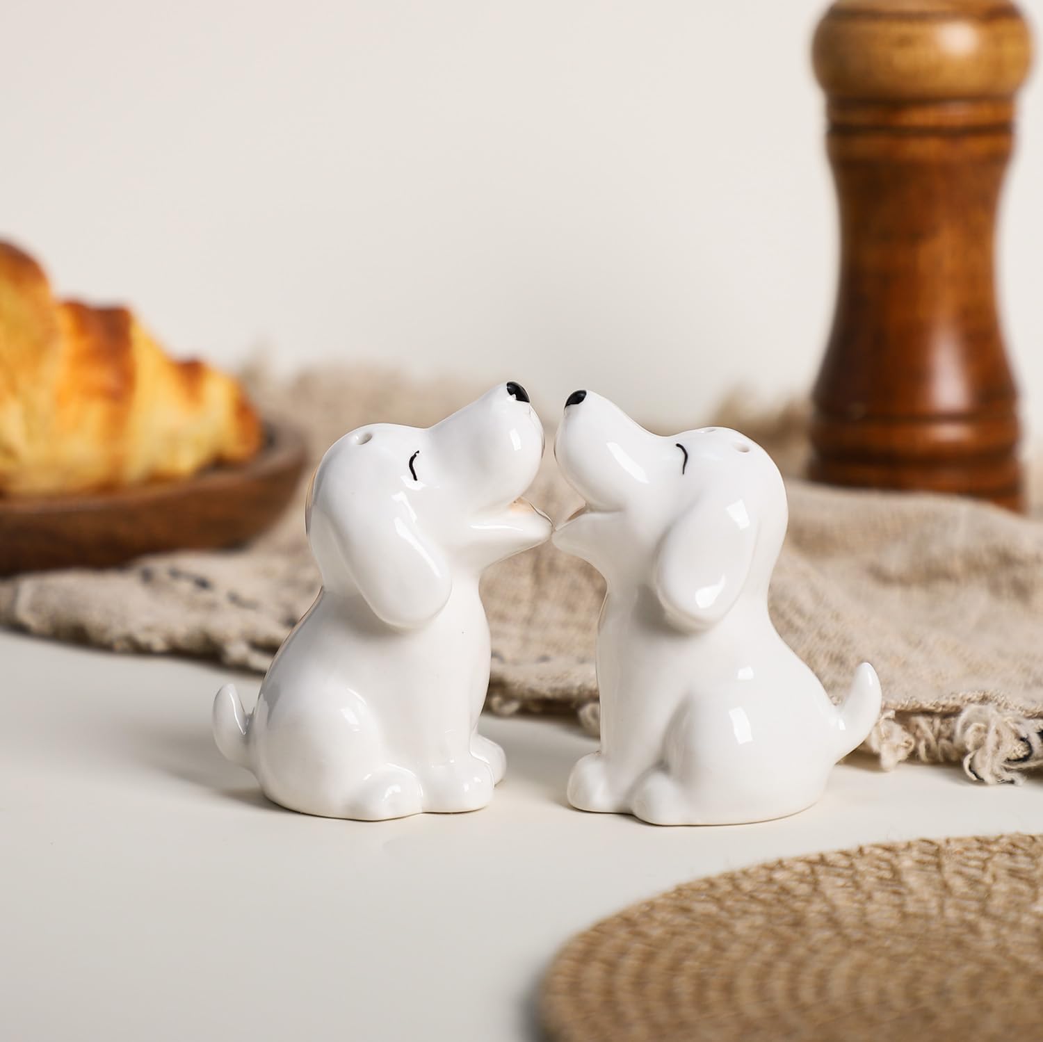 Ceramic Funny Dogs Salt & Pepper Shakers Set, Hand-Painted Dogs Salt and Pepper Shakers, 2 PCS Set