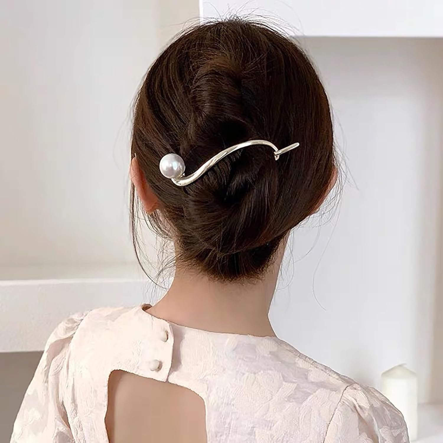 BendJoy® 4Pcs Metal Pearl Hair Clips for Women | Stylish Non-Slip Banana Claw Clips, Elegant Korean Hair Accessories for Long & Thick Hair 2