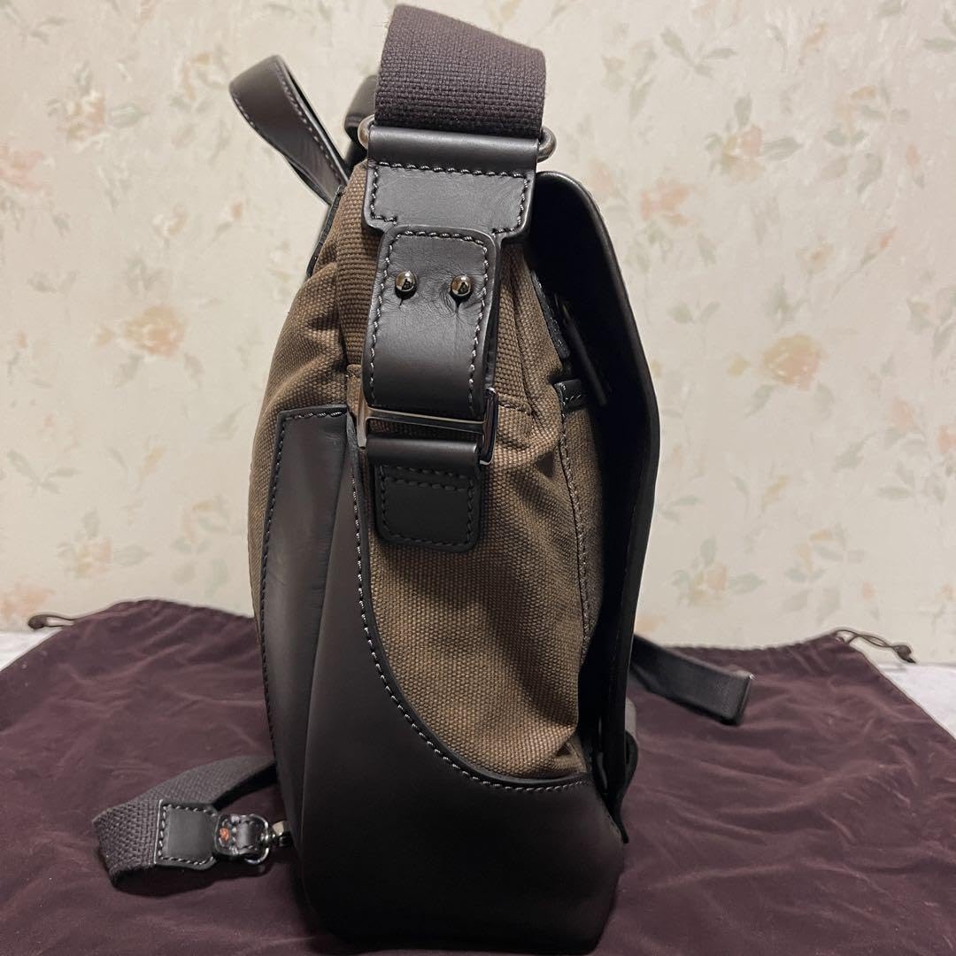 Amazon.co.jp: Dunhill Motorities ガーメントバッグ 2WAY 茶色