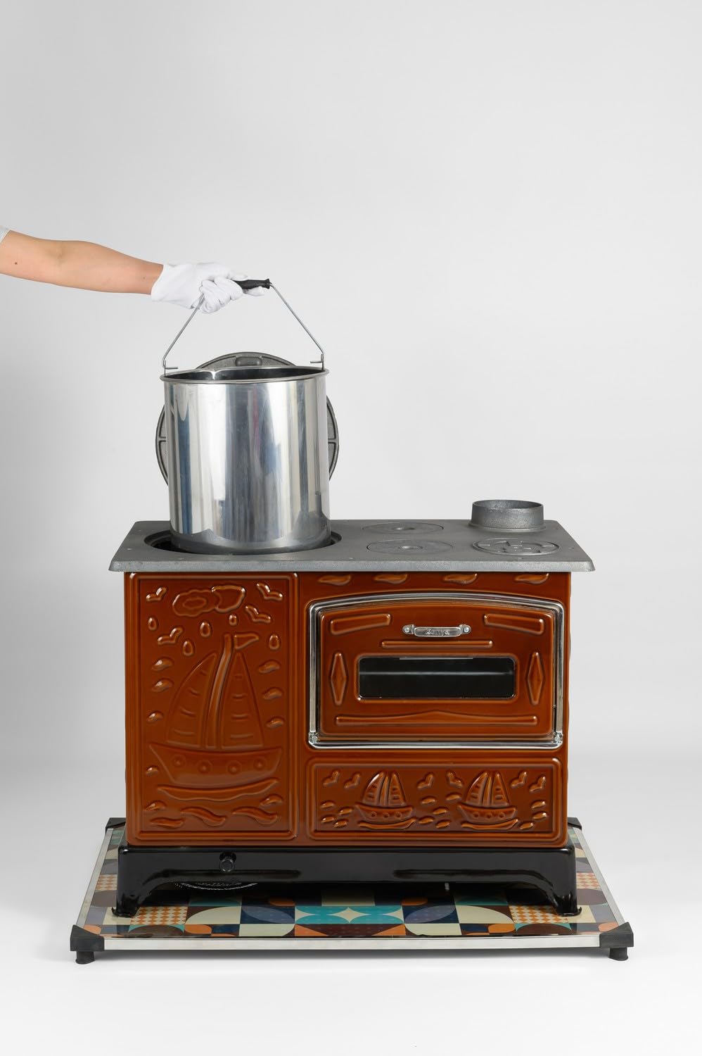Estufa de leña con horno grande, placa de hierro fundido y cuerpo esmaltado, calefacción y cocina interior y exterior con accesorios – LPP ZIBAR
