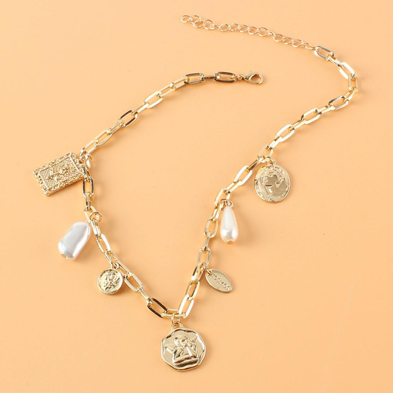 Chunky Gold Charm Necklace for Women White Pearl Choker Necklace Head Portrait Square Pendant Necklace Boho Charm Necklace Beach Necklace Jewelry for Women