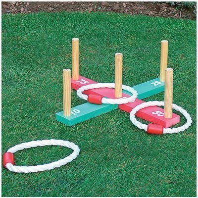 GARDEN/OUTDOOR ROPE QUOITS & WOODEN PEGS THROWING GAME (Pack of 5)