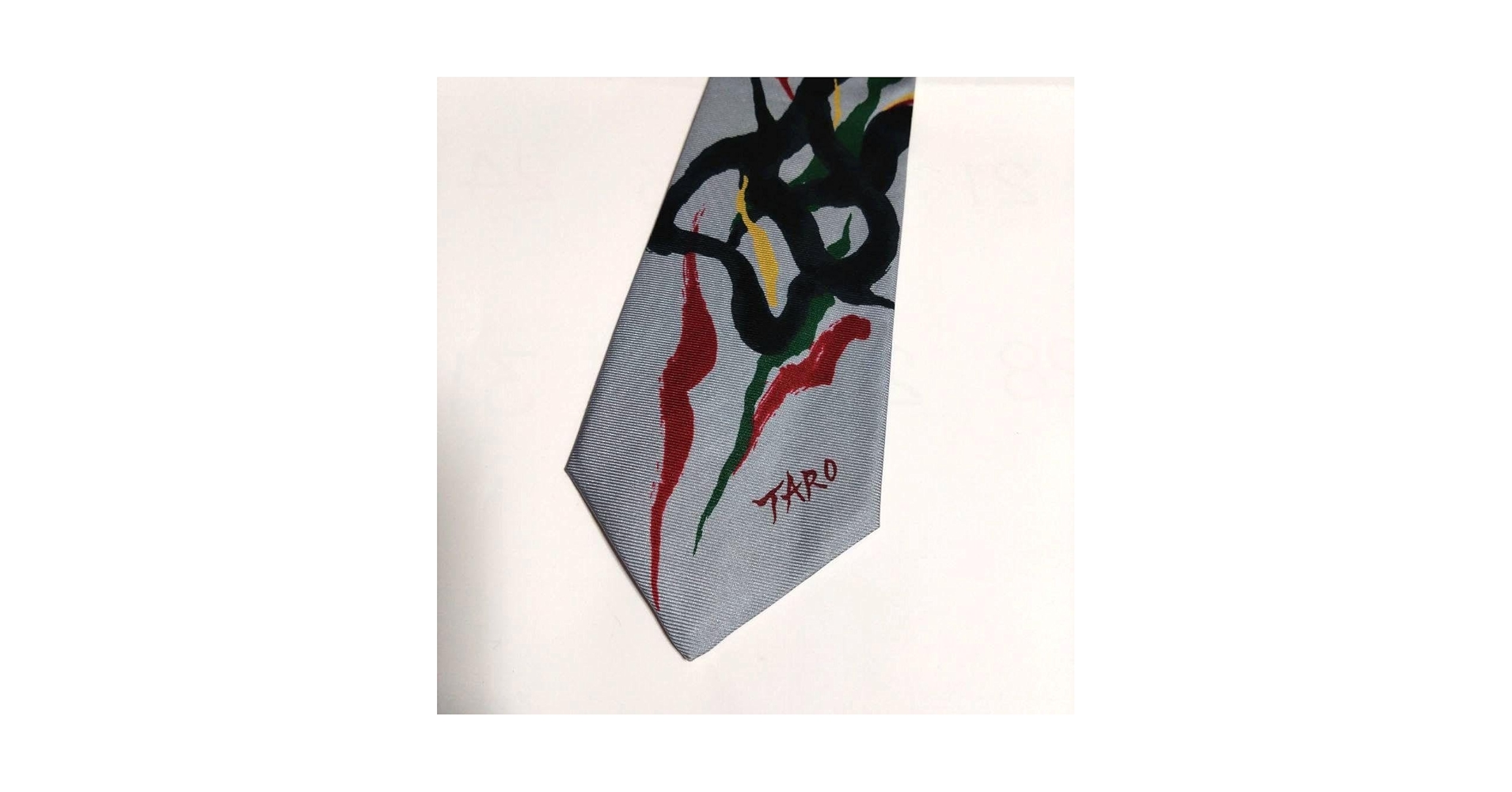 岡本太郎　ネクタイ　taro okamoto 日本製　自由　絹100％ Amazon.co.jp: 岡本太郎 ネクタイ 日本製 グレー 自由 絹100