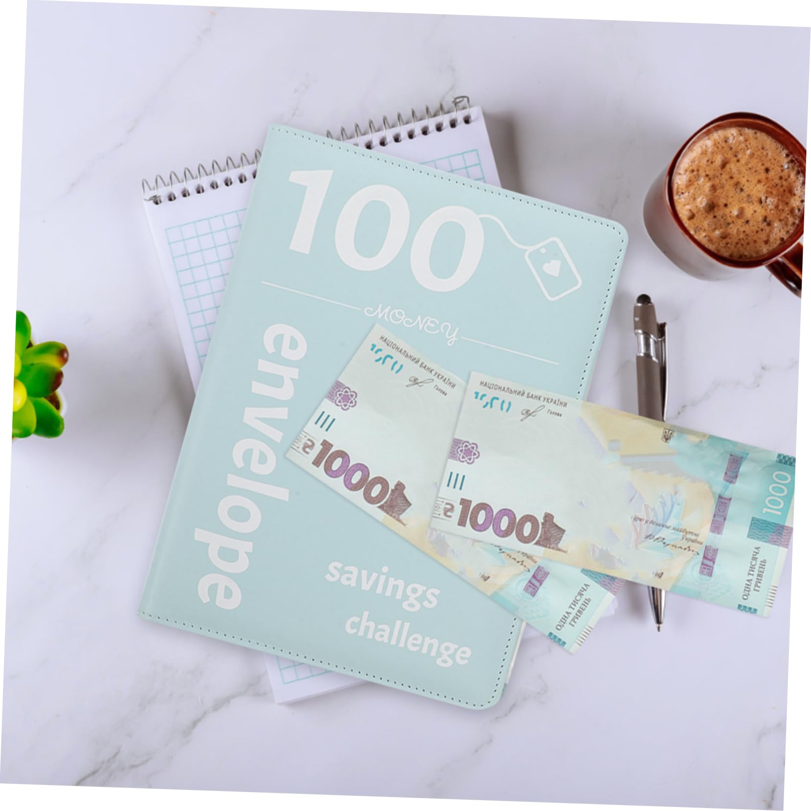 Quaderno ad Anelli per Gara di Risparmio 100 Buste, 4 Set | Pu, Plastica e Metallo, Buste Trasparenti Incluse, Stile Elegante per Coppie e Uso Quotidiano