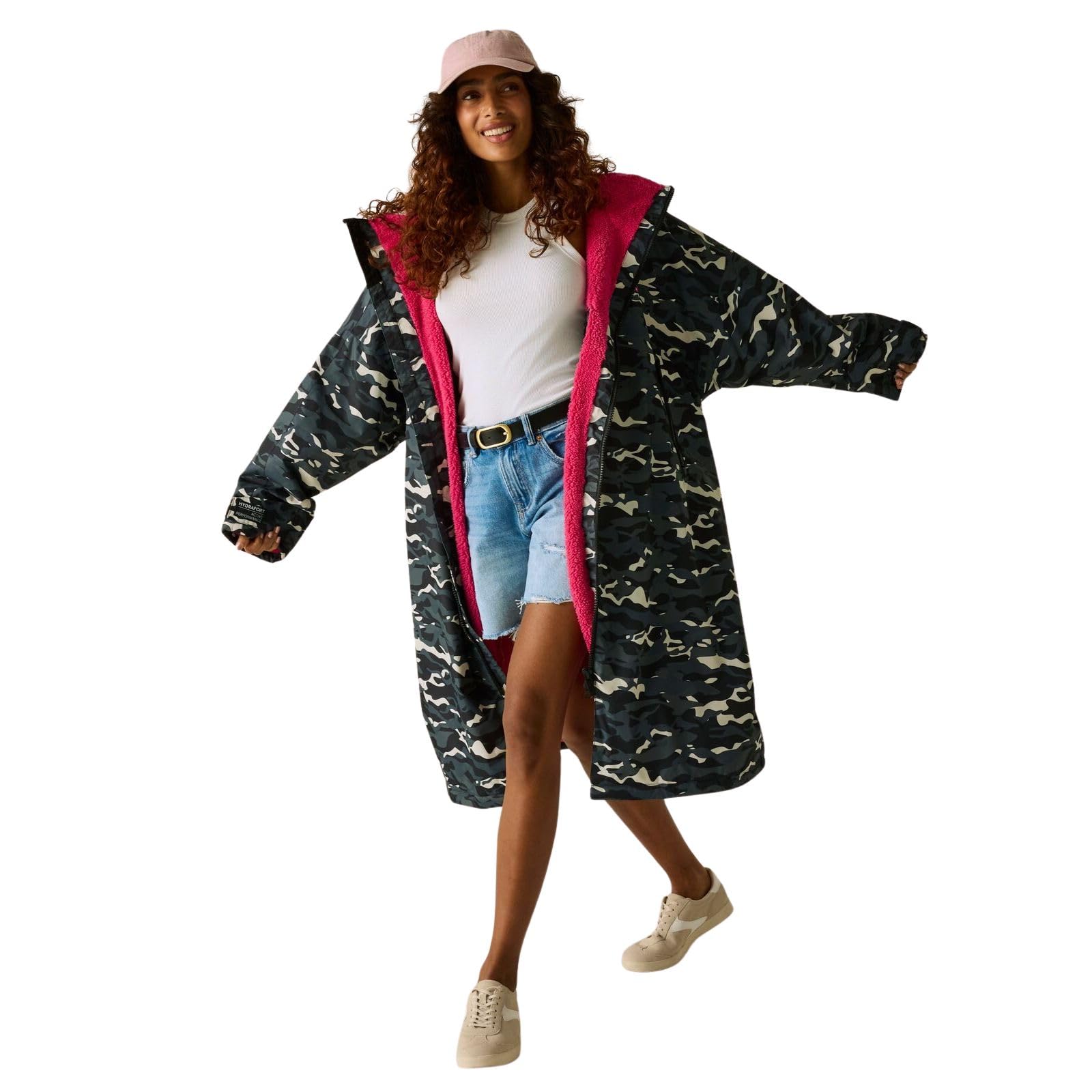 Regatta Men's Black Camo/Pink Outdoor Active Unisex Waterproof Changing Robe - Sm