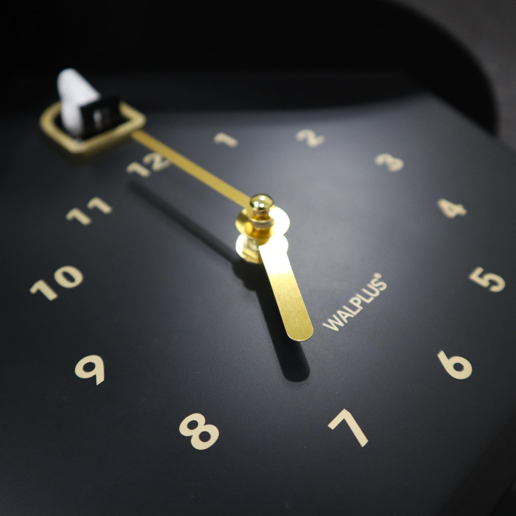 WALPLUS Horloge coucou noire mate avec pendule amovible 32,5 cm