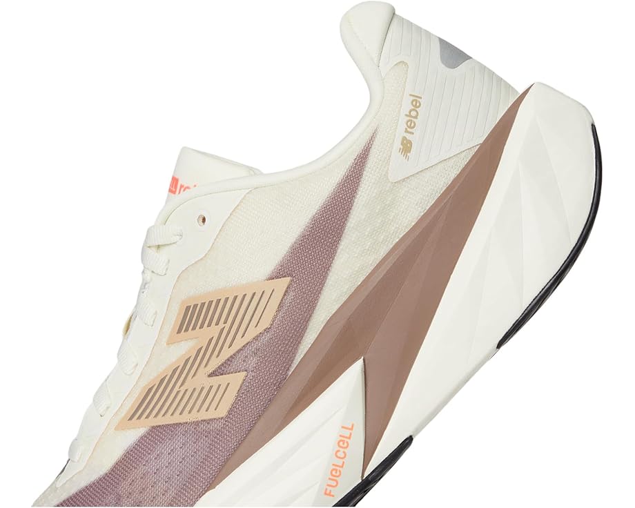 New Balance FuelCell Rebel v5 - Right View