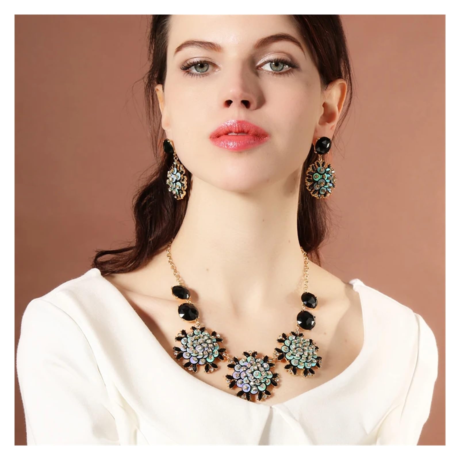 Collier avec pendentif vintage, déclaration bohème pour femme.