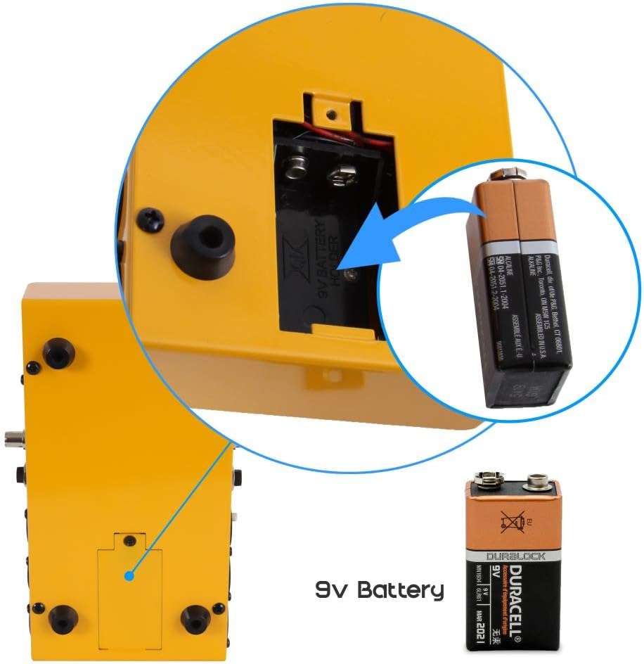 Pyle PCT40 battery compartment with 9V battery being inserted