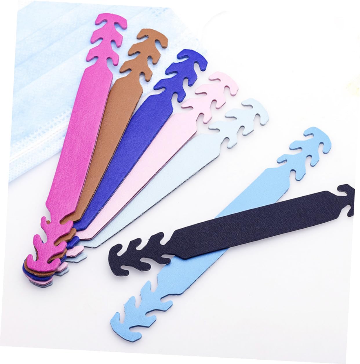 Toyvian 20pcs Adjustable Mask Ear Strap Extenders with Ear Protective Hook Soft Extension Bands for Comfortable Face Mask Fit Suitable for Random Color
