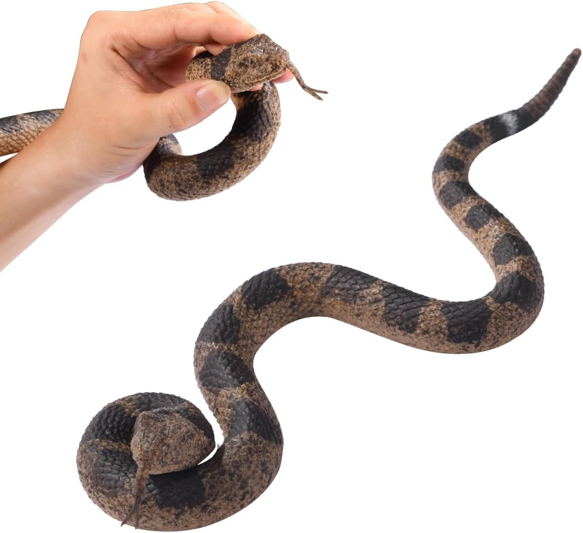 Realistic Fake Snakes Rubber Snakes Realistic Keep Birds Away, Prop Rubber Rattlesnake Realistic Snake Toy for Garden to Keep Birds Away, Scare Squirrels, Mice, Pranks Halloween Decoration Props