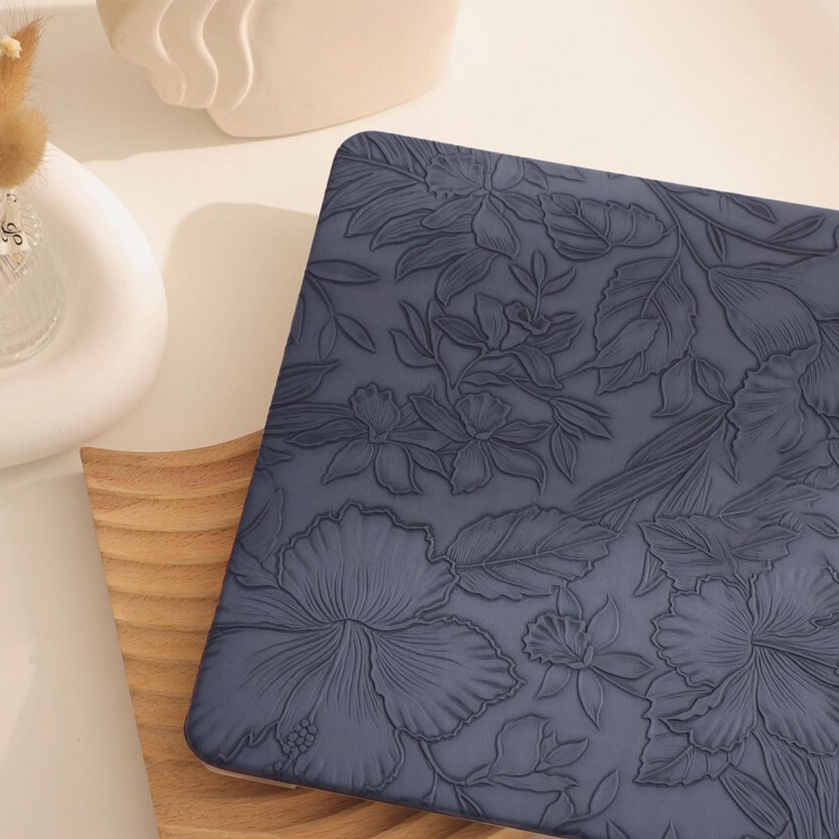 Personalized Custom Name Case for MacBook Air 15 inch M5 M4 M3 M2 2026 2025 2024 2023 A3448 A3241 A3114 A2941 Add Your Signature Text 3D Flower Texture Leather Plastic Hard Cover Shell Floral Pink