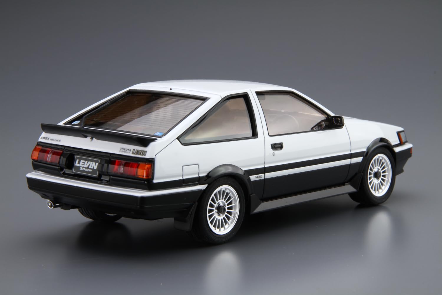 (未使用･未開封品)　青島文化教材社 1/24 プリペイントモデルシリーズ SP トヨタ AE86 レビン 1984 レッド/ブラック 塗装済みプラモデル 6k88evb 1/24 トヨタ AE86 レビン '84（レッド/ブラック） - AOSHIMA
