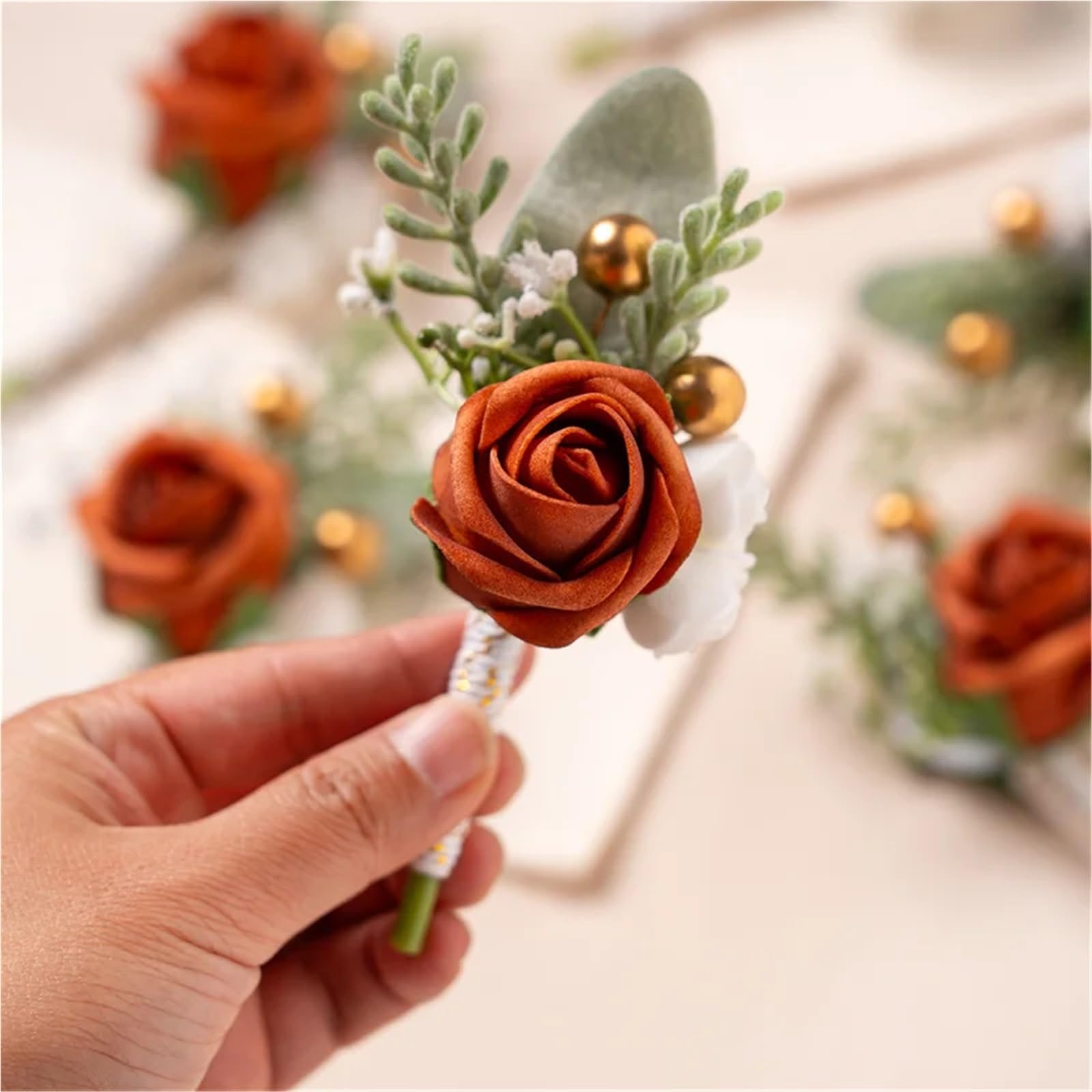 Ansteckblume Gebrannte orangefarbene Boutonniere for den Bräutigam, Trauzeugen und, künstliche Blumen for die Hochzeitszeremonie, rustikalen Hochzeitsball(Yellow)