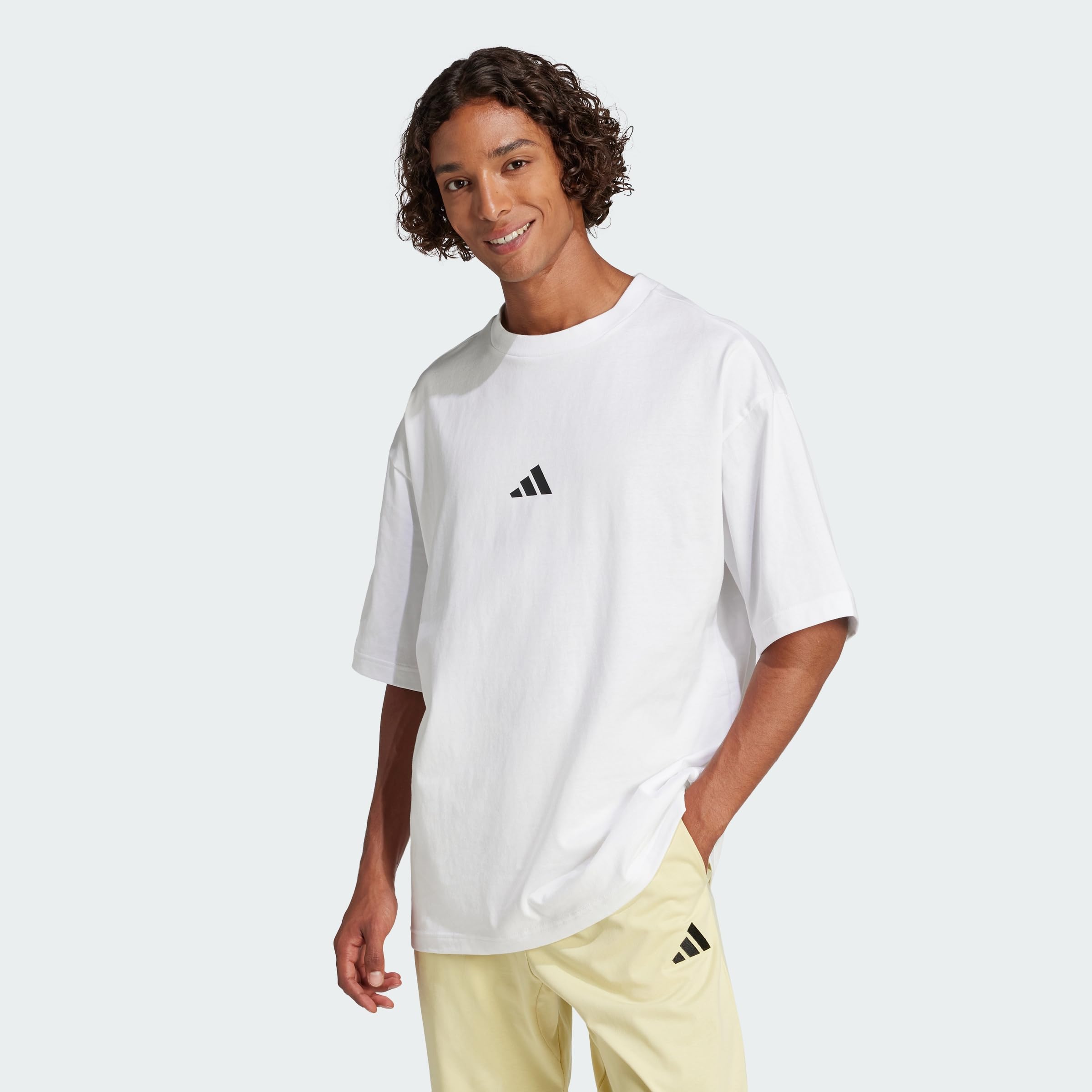 adidas Men's Future Icons Small Logo TEE, White, XL