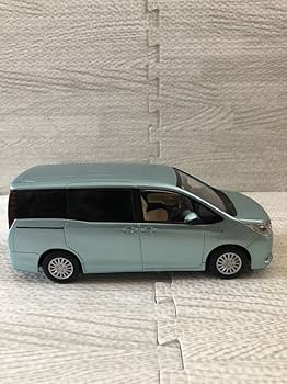 トヨタ ノア ハイブリッド 80前期型 カラーサンプルミニカー 非売品