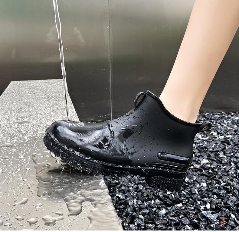 Women's large-size fashionable waterproof boots with anti-slip properties, thick material, and short style.
