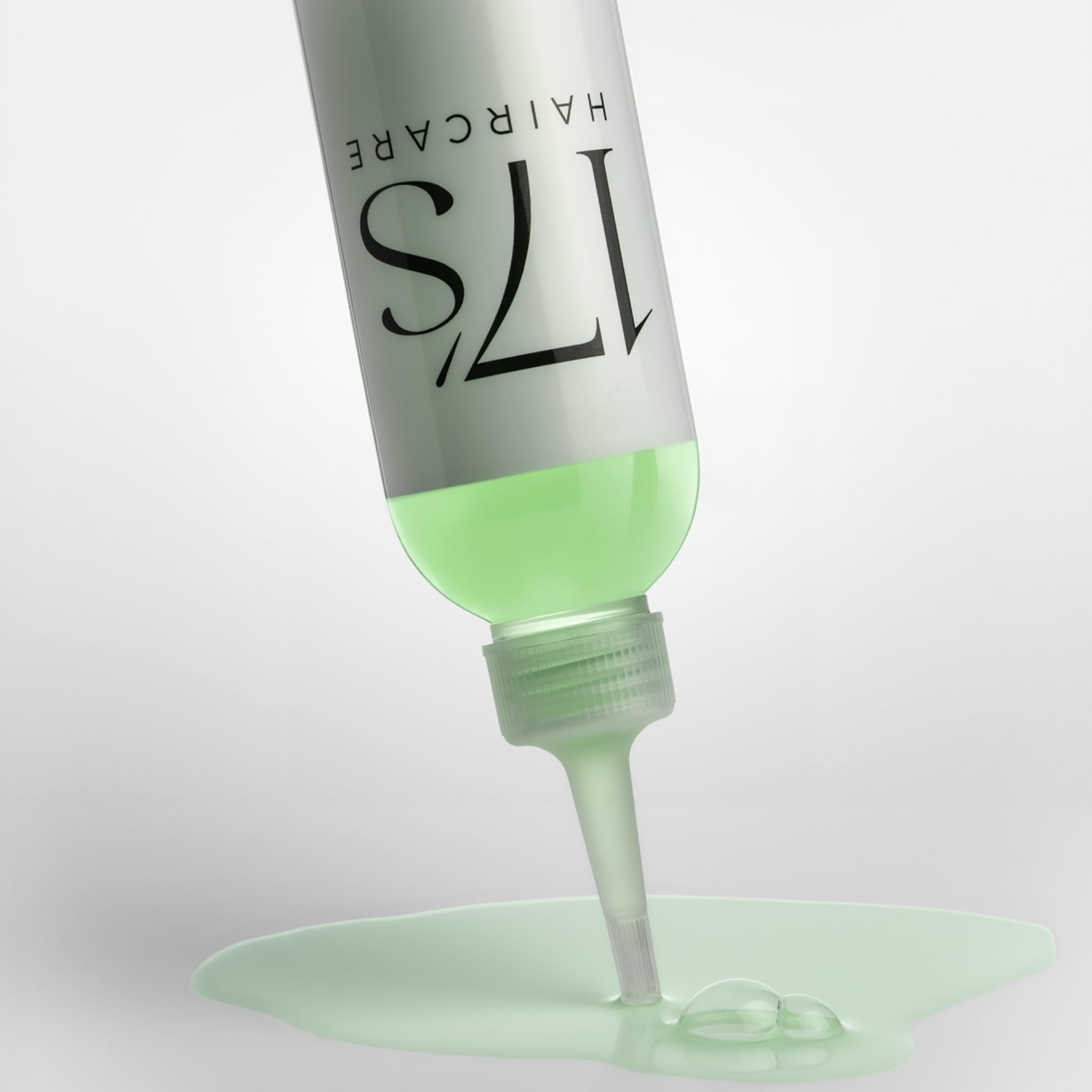 17's HAIRCARE Scalp Gloss - 200ml Pflegendes Kopfhauttonikum mit Biotin, Teebaumöl, Salbeiöl, Kräuterextrakt und Octopyrox. Leave-in Behandlung, Vegan, Octopyrox gegen Schuppen | Biotin, Teebaumöl, Salbeiöl, Octopyrox gegen Schuppen, Vegan