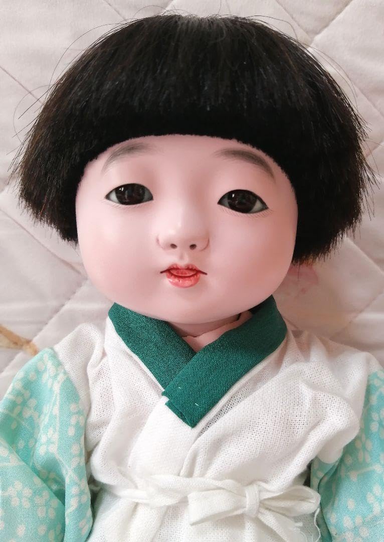 Amazon.co.jp: 日本人形 おさな人形 松乾斉東光作 : おもちゃ 