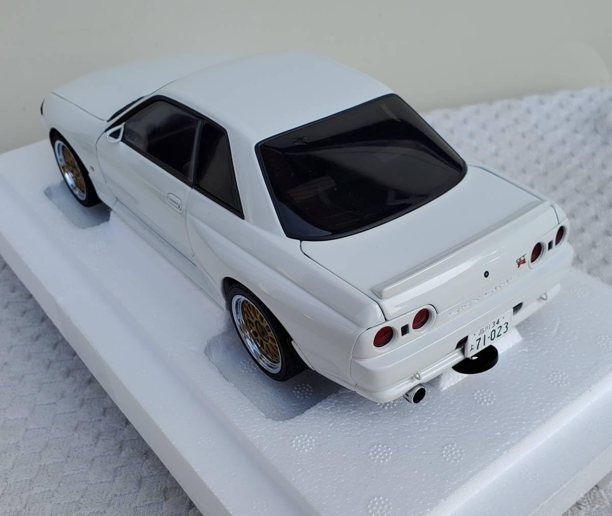 AUTOart Nissan スカイライン GT-R R32 30周年記念 AUTOart Nissan スカイライン GT-R R32 30周年記念