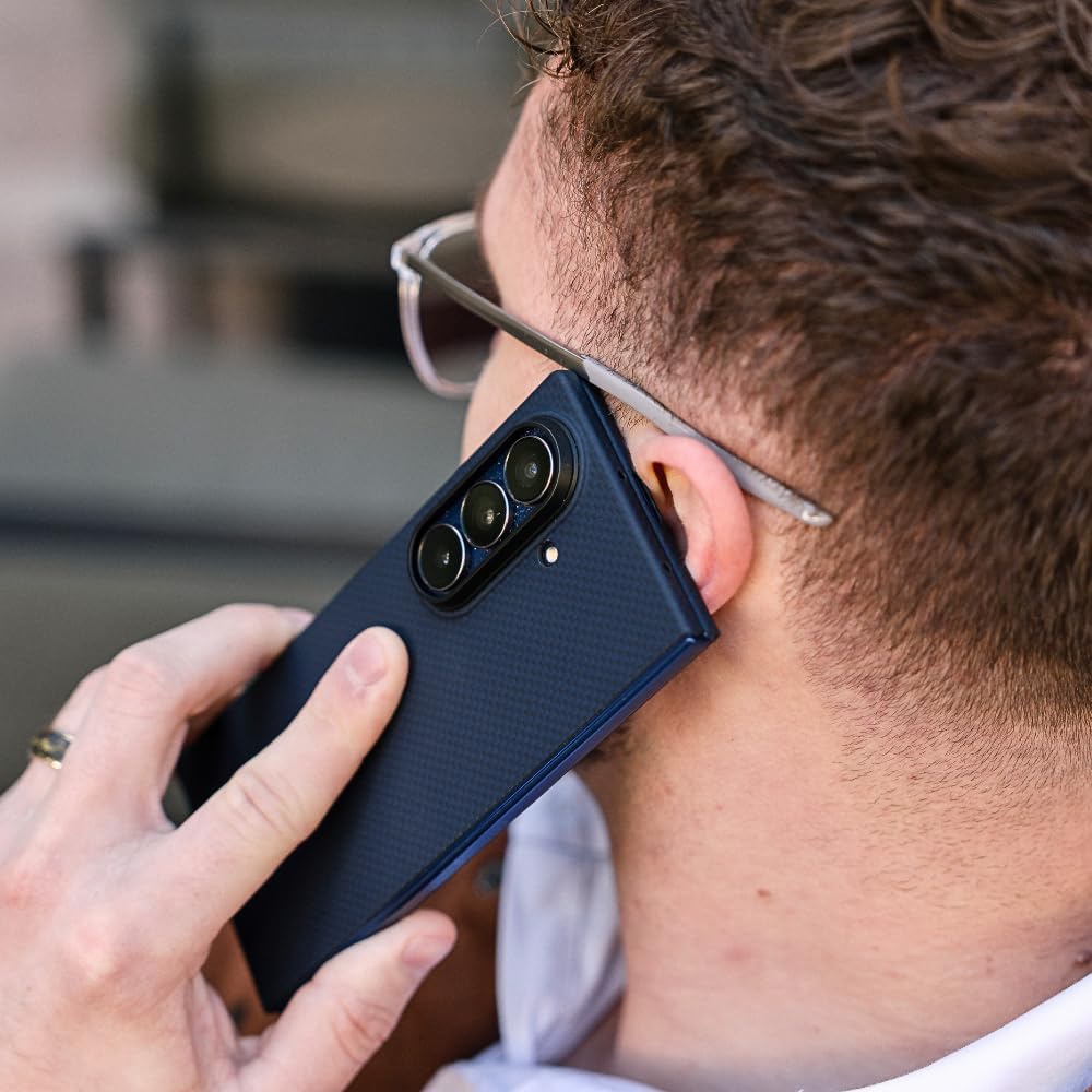 Thinborne Compatible with Samsung Galaxy Z Fold 7 Case, [600D Aramid Fiber] [Magnetic] [Ultra Thin] [Minimalist Style] [Carbon Fiber Textures] - Blue