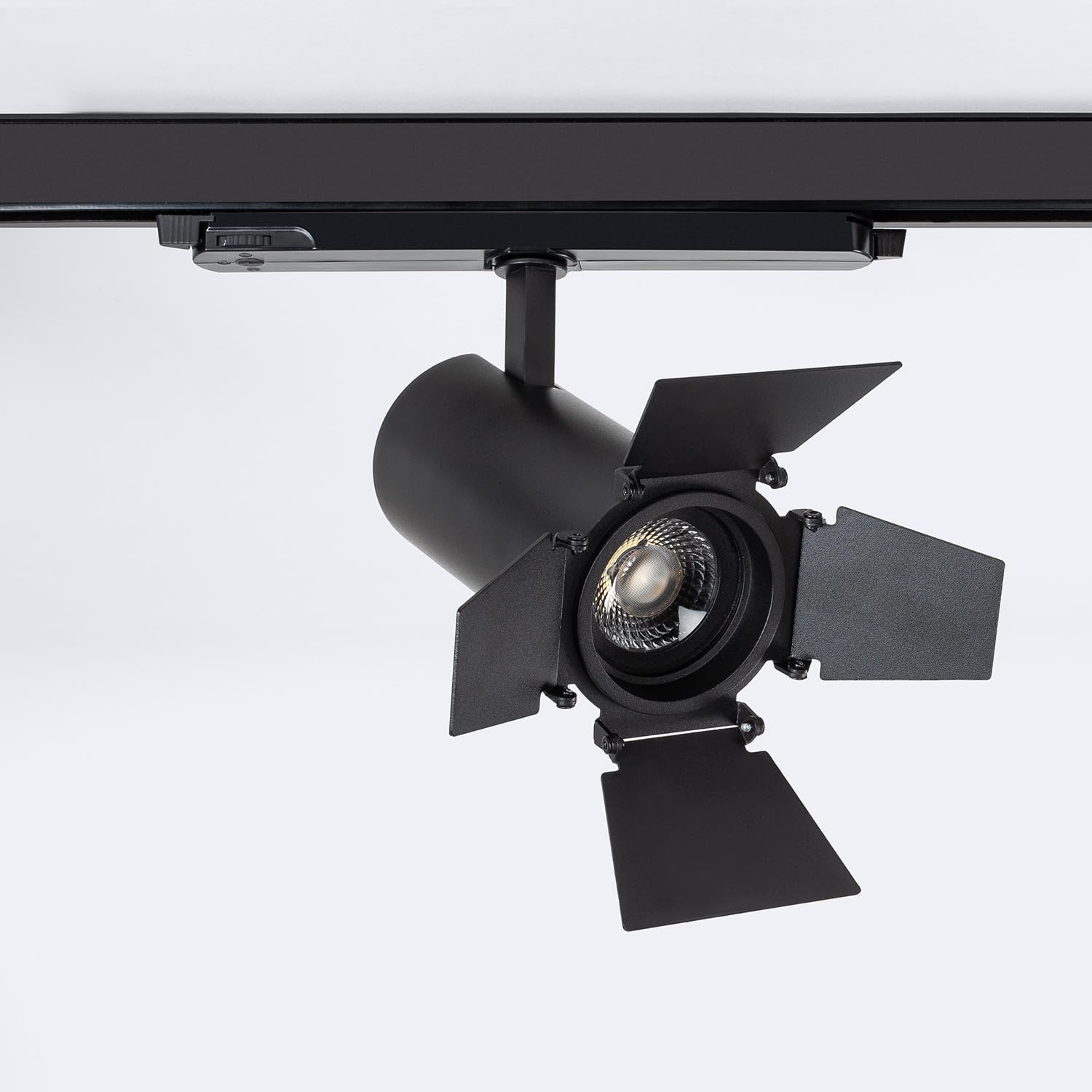 LEDKIA Foco Carril LED Trifásico 30W Fasano Cinema CCT Seleccionable Regula