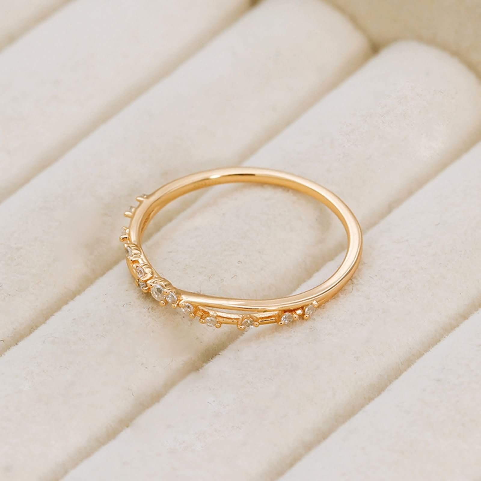Anello Nuziale Donna, Anello di fidanzamento Thin Cross per donne con moissanite in Oro giallo