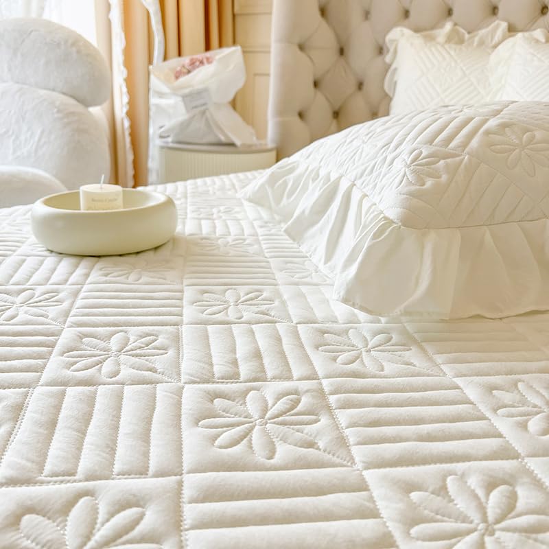 Copriletto trapuntato e 2 federe con volant in fibra di cotone lavato, 245 x 250 cm, Beige