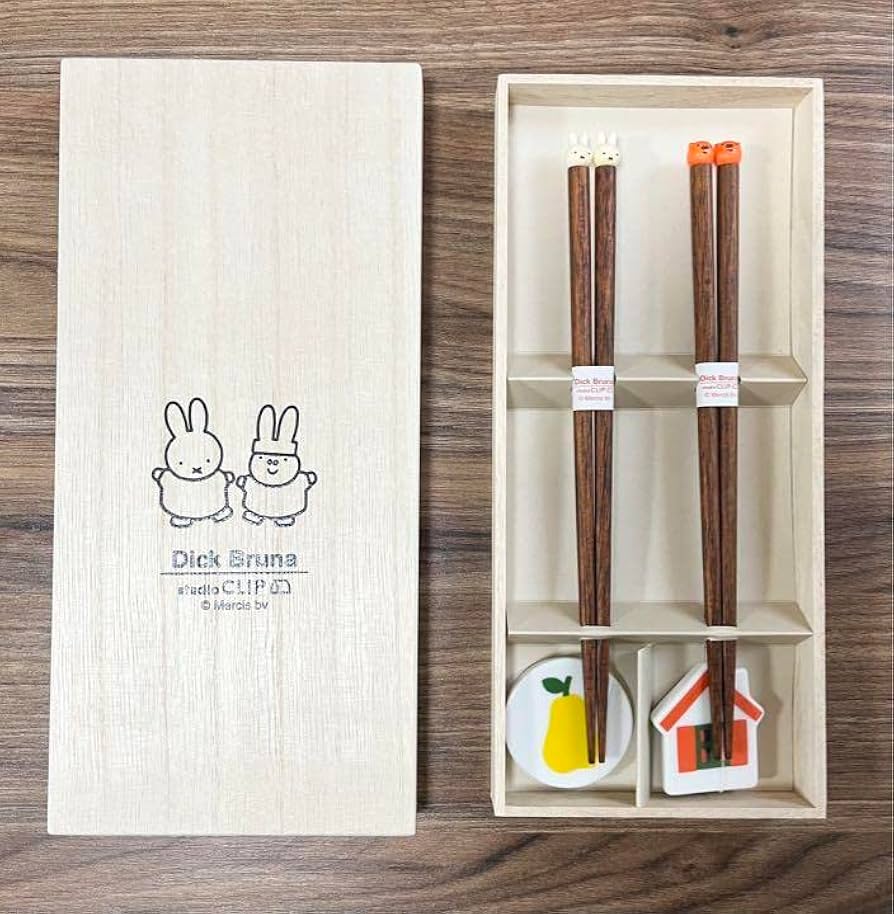 ミッフィー   スタディオクリップ　お箸 Amazon.co.jp: ミッフィーお箸セット Dick Bruna studio clip