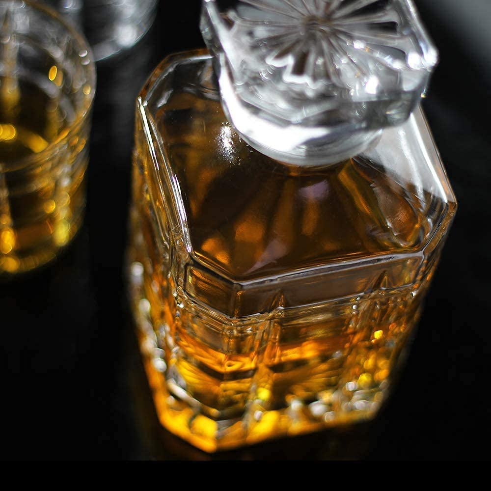 Riderev Square Decanter Crystal Whiskey Decanters for Wine Lovers, Anniversary, Weddings,Birthdays, Best for Alcohol, Bourbon, Whiskey, Wine 4