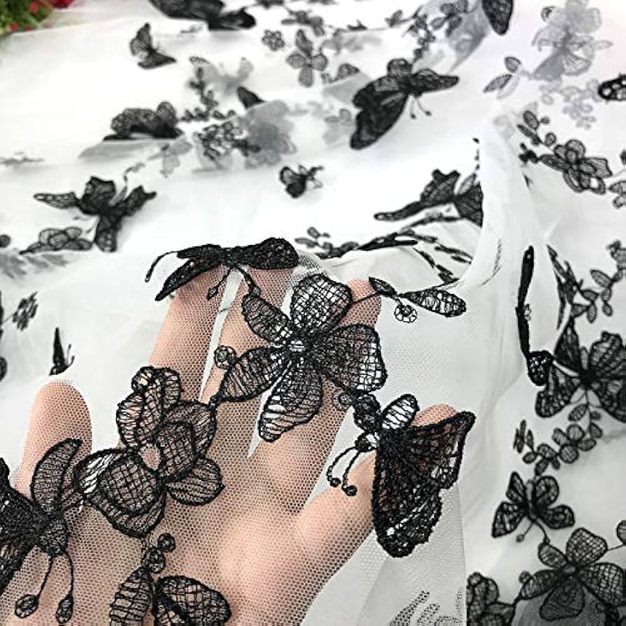 訪問着 幅広サイズ、グレー ストライプ刺繍入り 09407 TRADITIONAL FABRIC 撥水ストレッチ スーツ用 多様素材