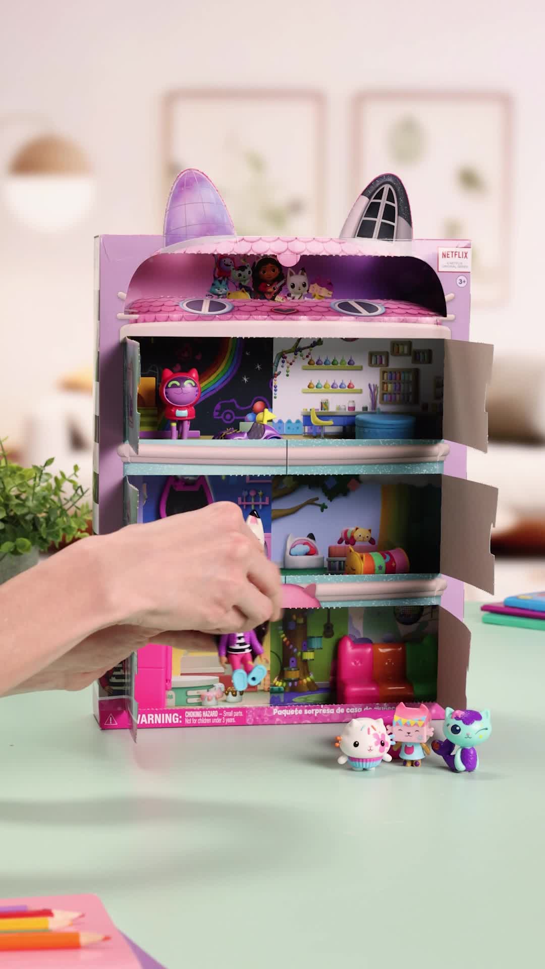 Gabby's Dollhouse, Set di Gioco Deluxe Crea con Gabby, Bambola e Accessori con lavagnetta e