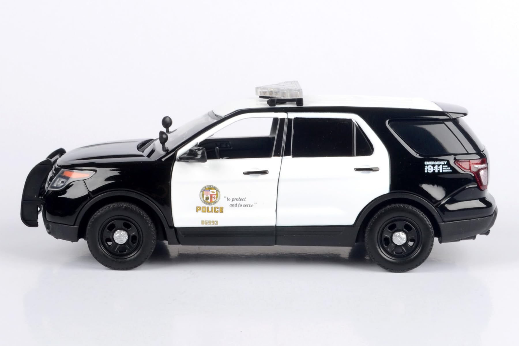 Amazon.com: 2015 Police Interceptor Utility Black and White Los
