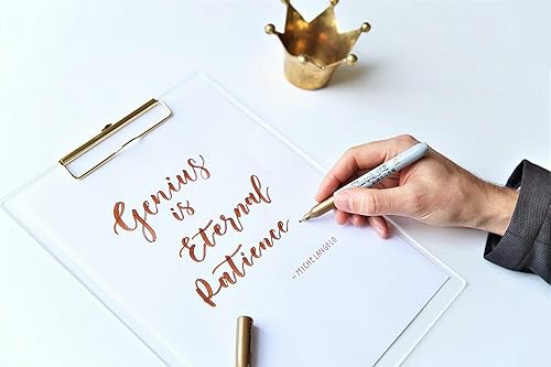 Miniatura 3 de UNIQOOO Paquete de 2 portapapeles de acrílico transparente grueso con clip de acabado dorado brillante, perfecto para amantes de las artes modernas