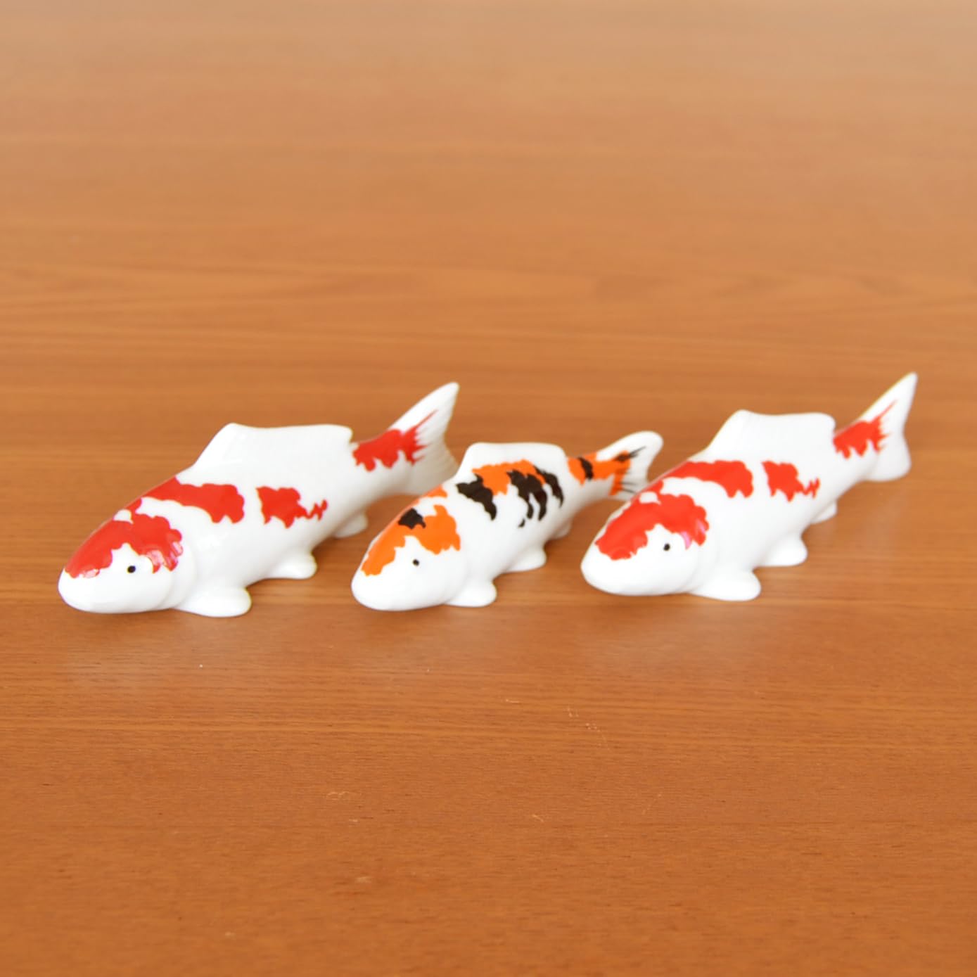 Amazon.co.jp: 鯉 置物 インテリア 飾り物 陶器 かわいい 小さな置物