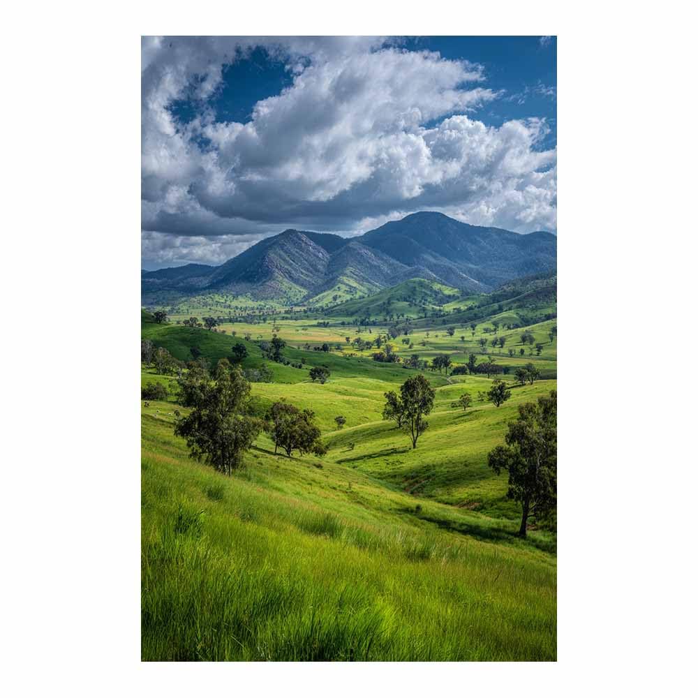 XENIOU Canvas Wall Art Countryside Green Hills artwork, wall decoration Living Room Bedroom Hallway Stairs Decoration(Multicolor)-70x100cm Unframed