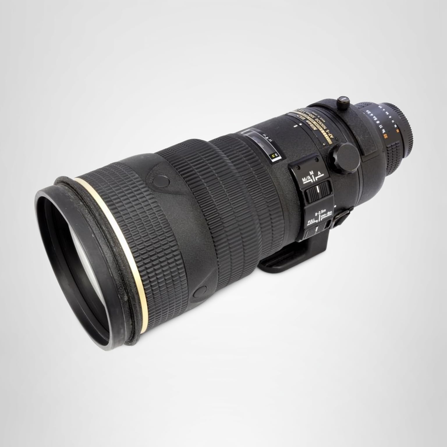 Amazon | AF-S NIKKOR 300mm F2.8D ED | カメラ用交換レンズ 通販