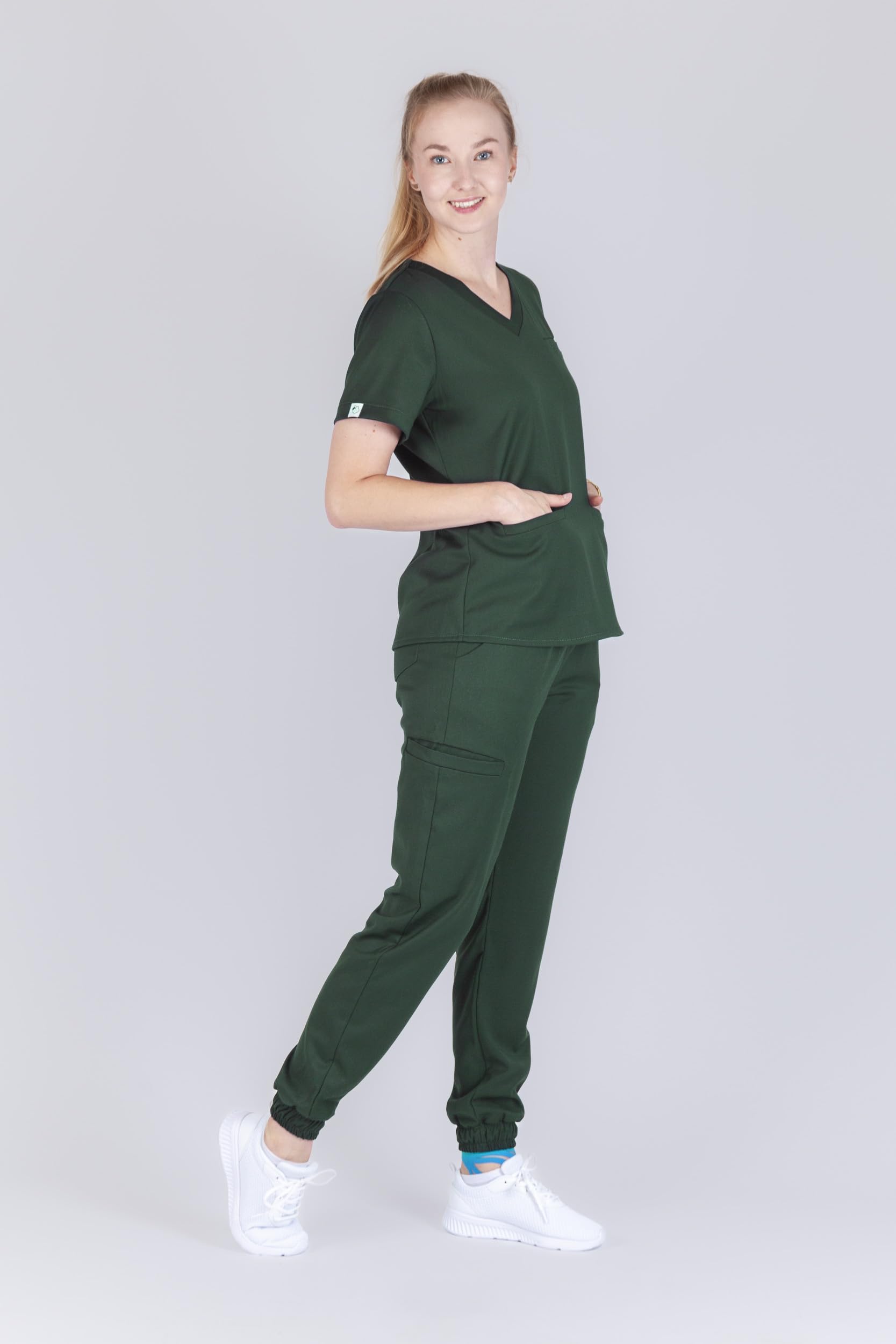Comfy Jogger damski komplet medyczny z bluzą i spodniami