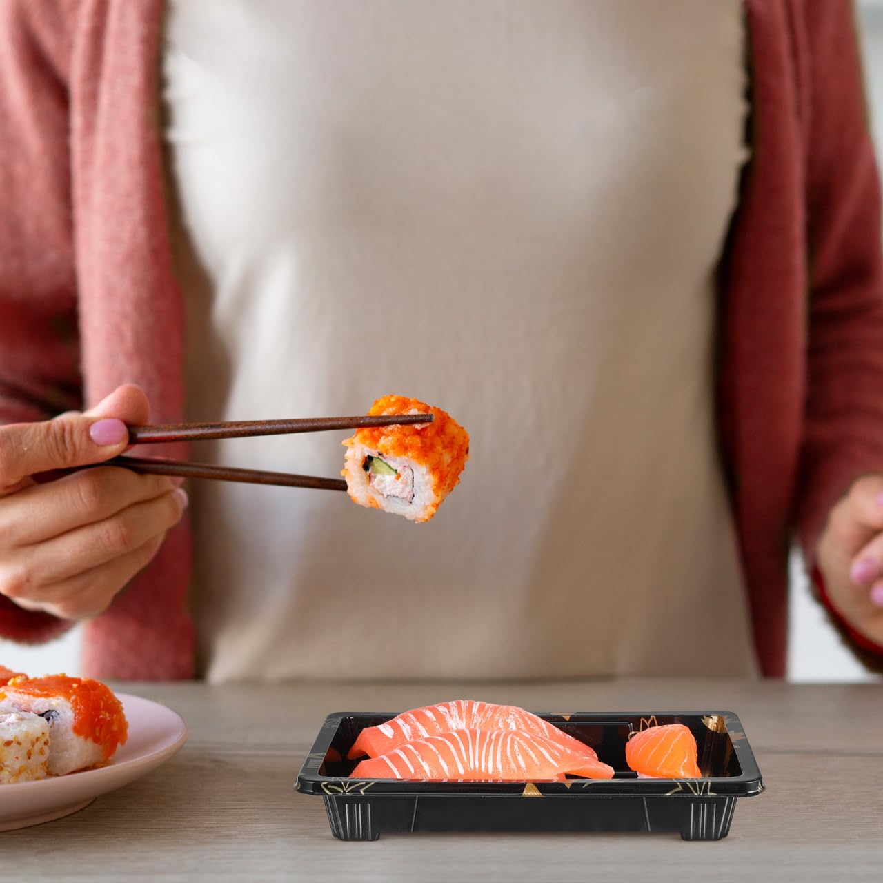 DOITOOL 50 cajas desechables de sushi, bandejas de sushi, recipientes de preparación de comidas, lonchera desechable con tapa, contenedores de almacenamiento de alimentos para cocina, restaurante