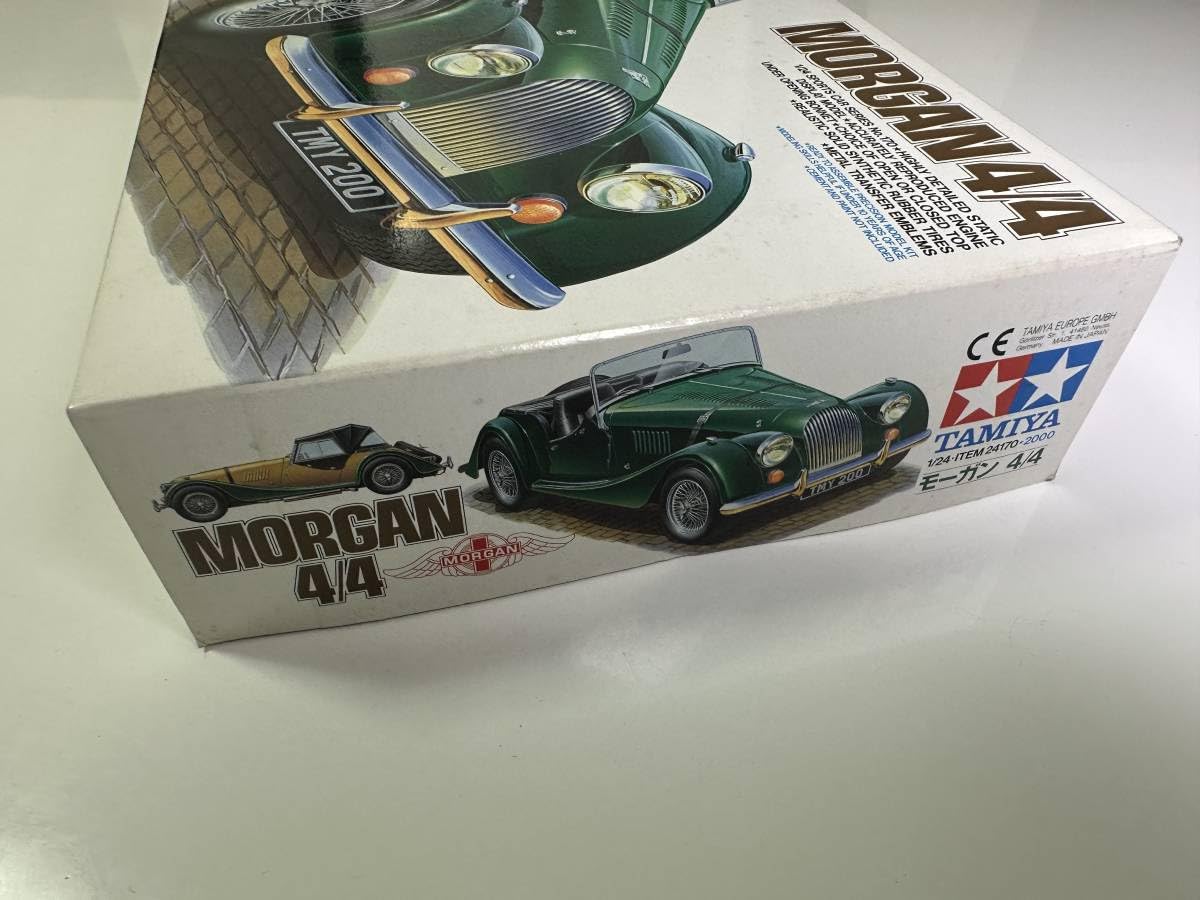 Amazon.co.jp: 1/24プラモデル MORGAN モーガン 4/4 : おもちゃ