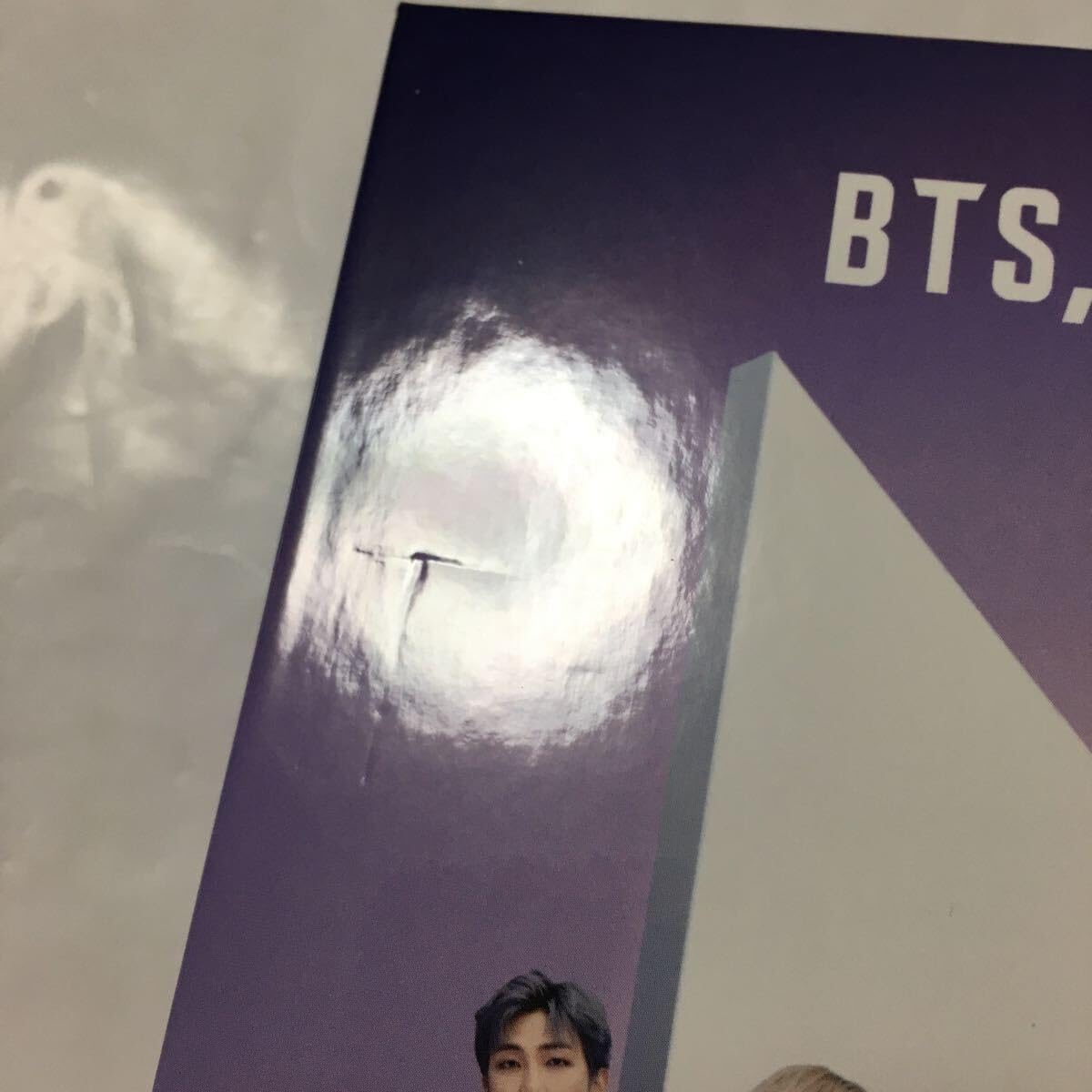 Amazon.co.jp: BTS 2CD トレカ1枚付 SUGA ベストアルバム ☆BTS