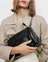 ZARA　フラップロッカーショルダーバッグ ZARA フラップロッカーショルダーバッグ - メルカリ