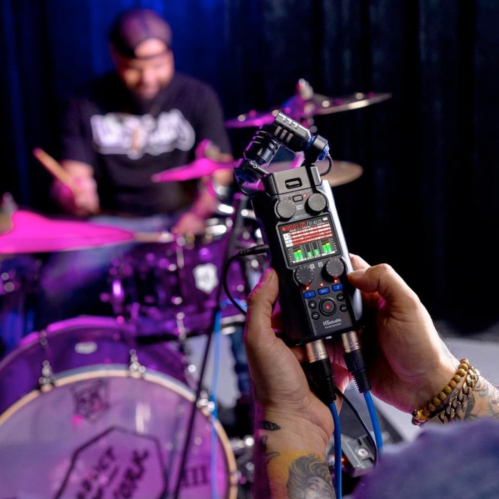 Zoom H5studio 4-Track Handheld Recorder with 2x StreamEye PDM-3 Podcast Equipment Bundles