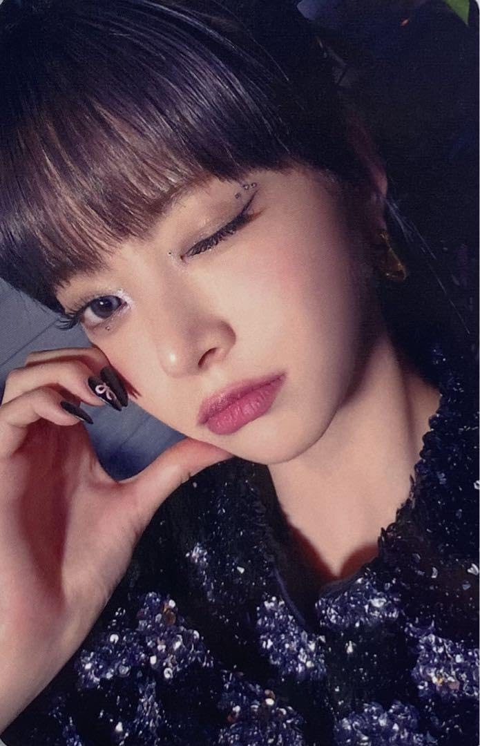 Amazon.co.jp: LE SSERAFIM ウンチェ ペンミ 会場限定トレカ CD購入  