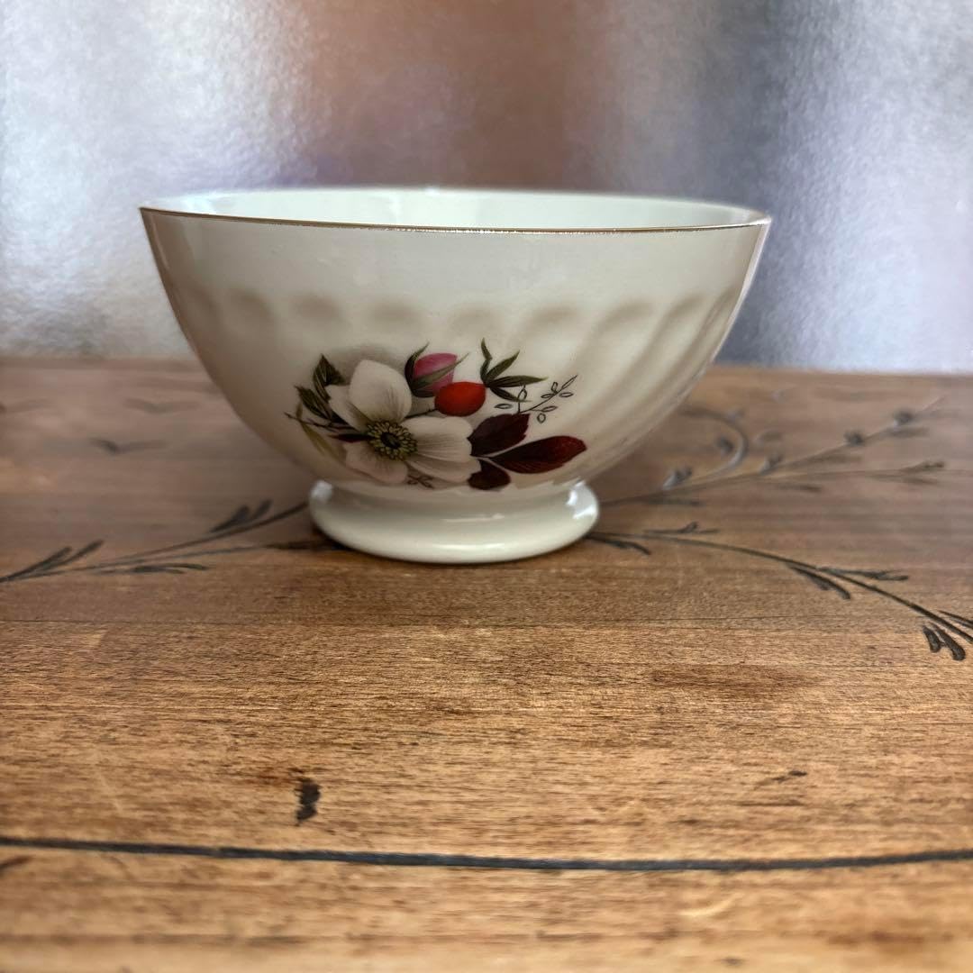 DIGOINサルグミンヌ　シックな花模様のカフェオレボウル DIGOINサルグミンヌ シックな花模様のカフェオレボウル フランス