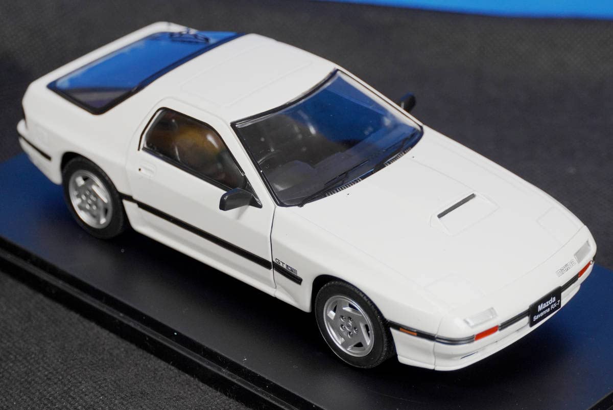 Amazon.co.jp: ◇72 マツダ サバンナ RX-7 1985国産名車コレクション1