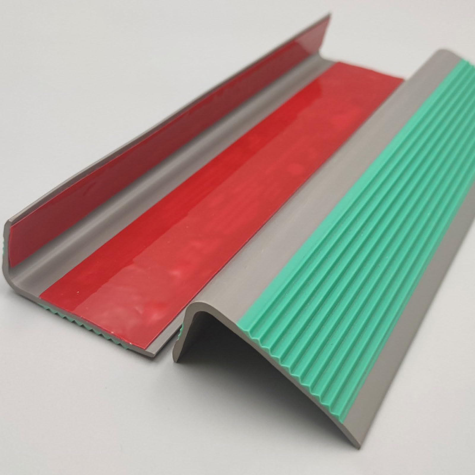 Perfil de Esquina PVC para Escaleras - Tiras Antideslizantes para Peldaños Autoadhesivas | Borde en Forma de L | Peldaños de Goma Antideslizante | Cinta Protectora para Bordes de Escaleras