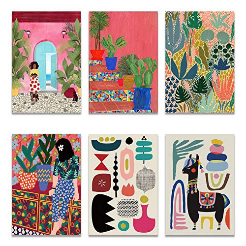 Photo affiches et impressions multicolores pour egayer un couloir sombre et etroit