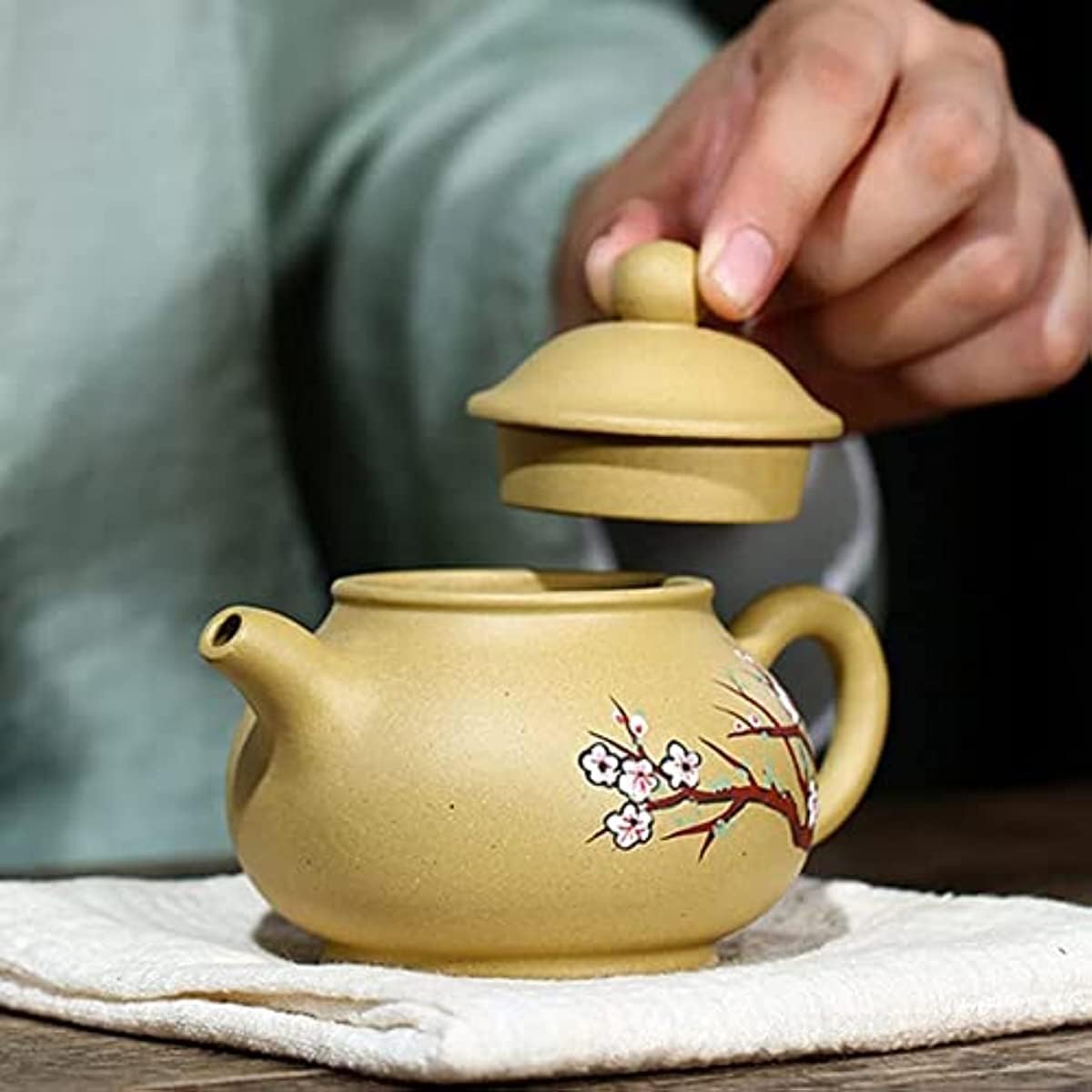 Service à thé Chinois 200 ML, théière Violette, théière en Terre Cuite avec Filtre intégré, idéale pour la Maison et Le Bureau.