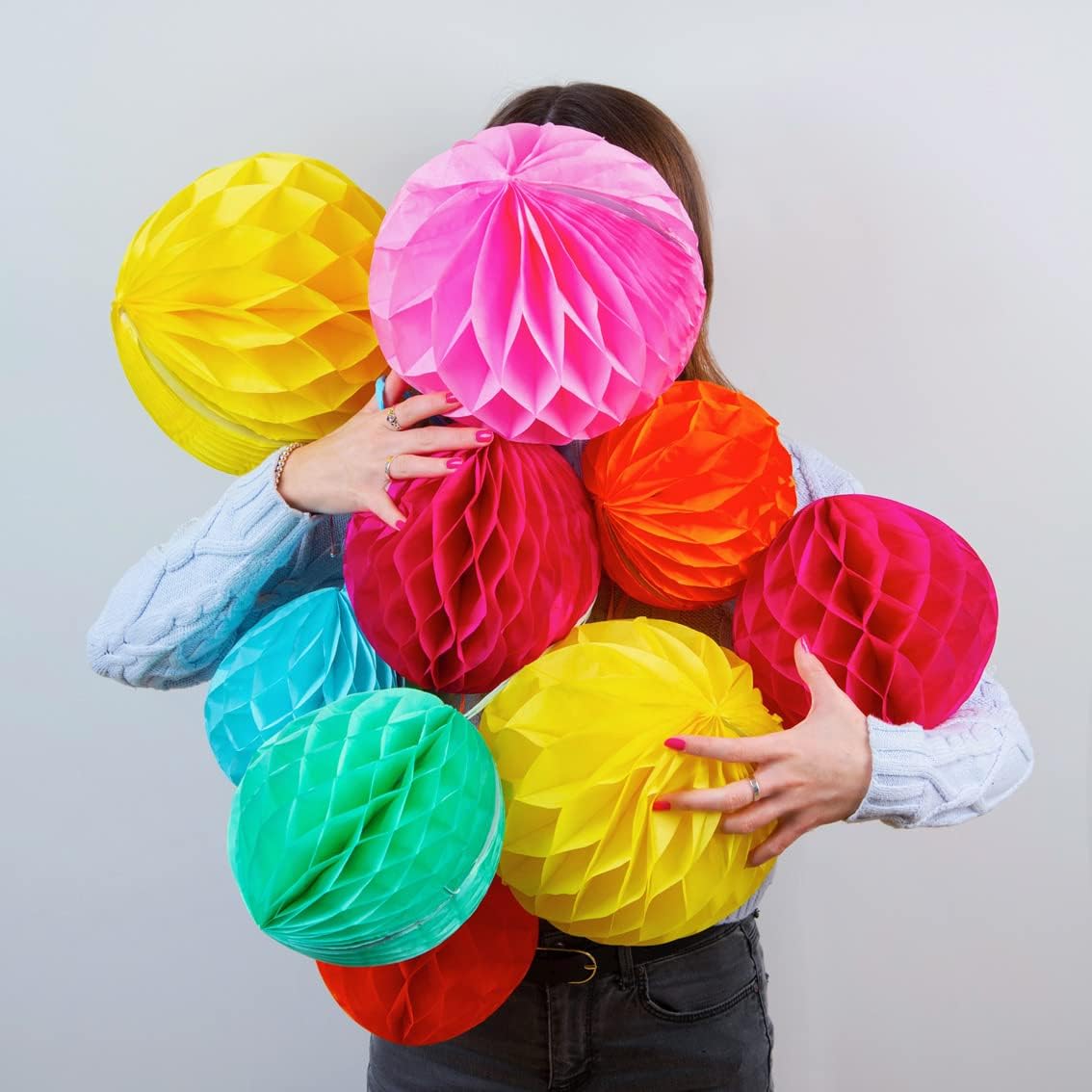 Talking Tables 3 x Reusable Paper Honeycomb Hanging Decorations in Red, Yellow, Orange, Regenbogen - Image 4
